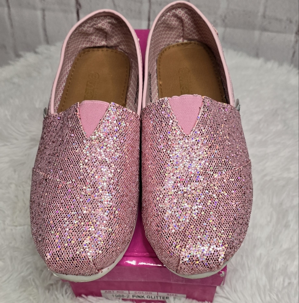 Sparkly Pink Glitter Shoes of Soul Flats – Size 9